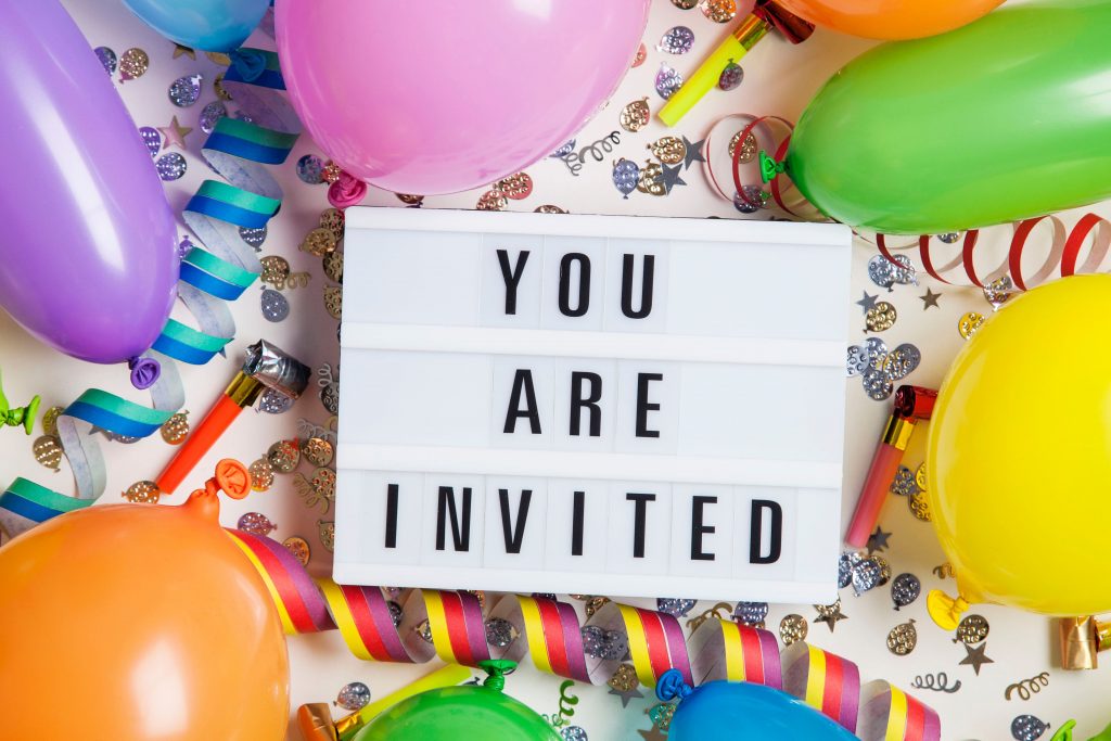 What does it mean when you are invited last minute?